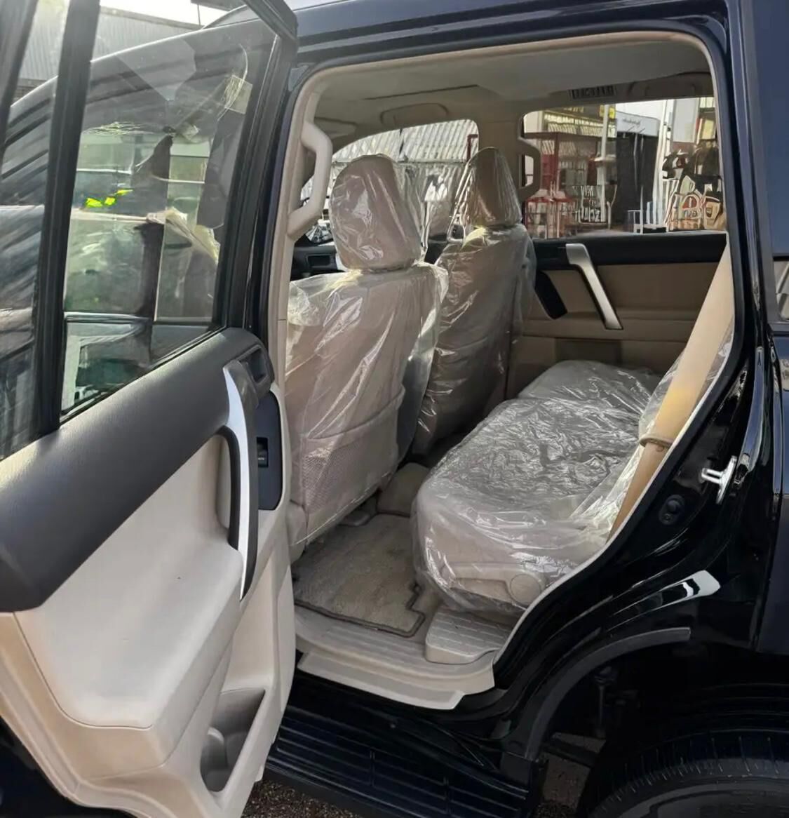 Riyadh, Vehicles, Cars & Trucks , SAR 135000,  TOYOTA LAND CRUISER PRADO,  2020,  Automatic,  85000 KM,  TXL3 FULL OPTION SUN ROOF V6 ^