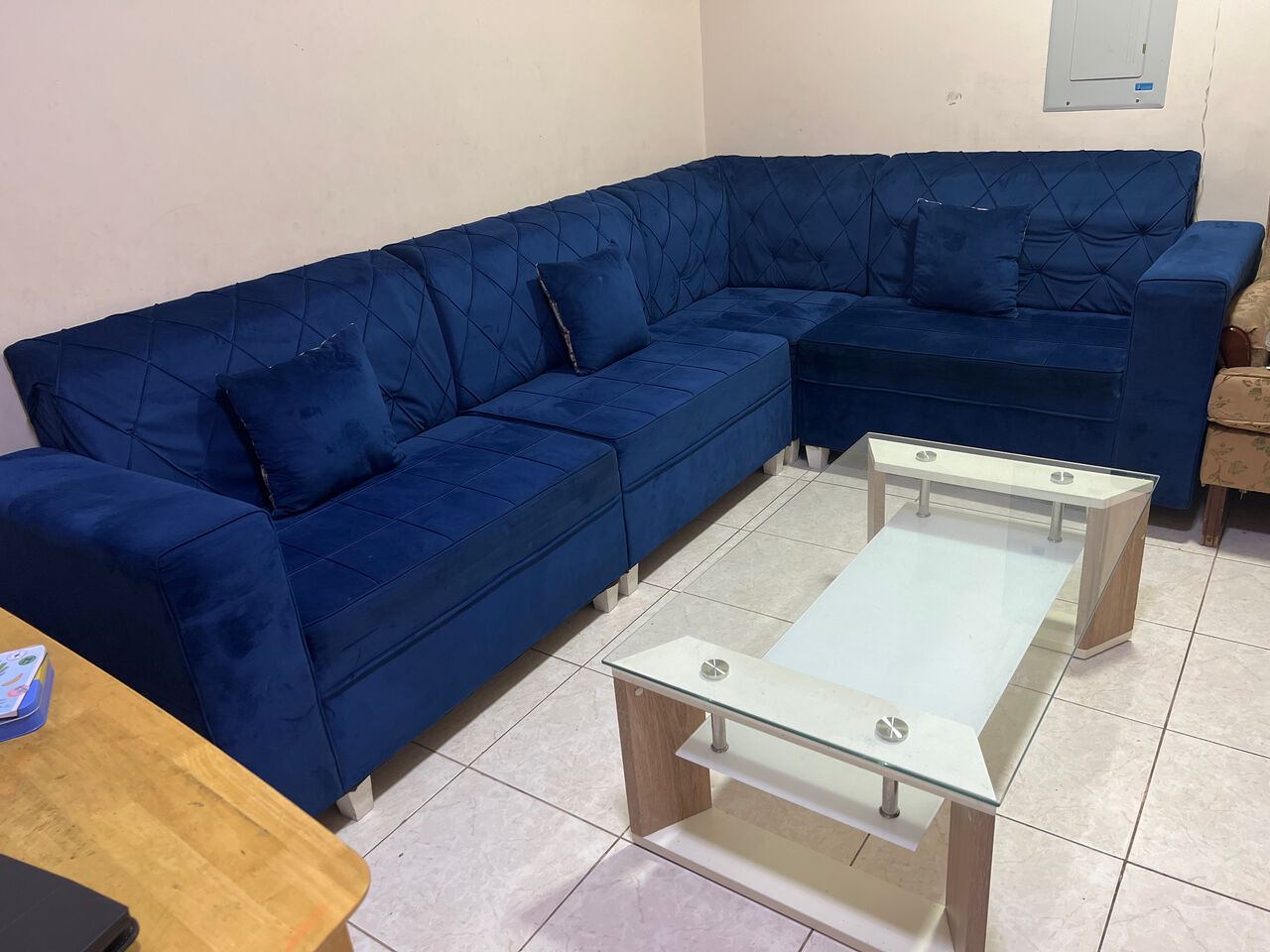 Jubail, Furniture, SAR 250,  Center Table White Glass Beautiful Look