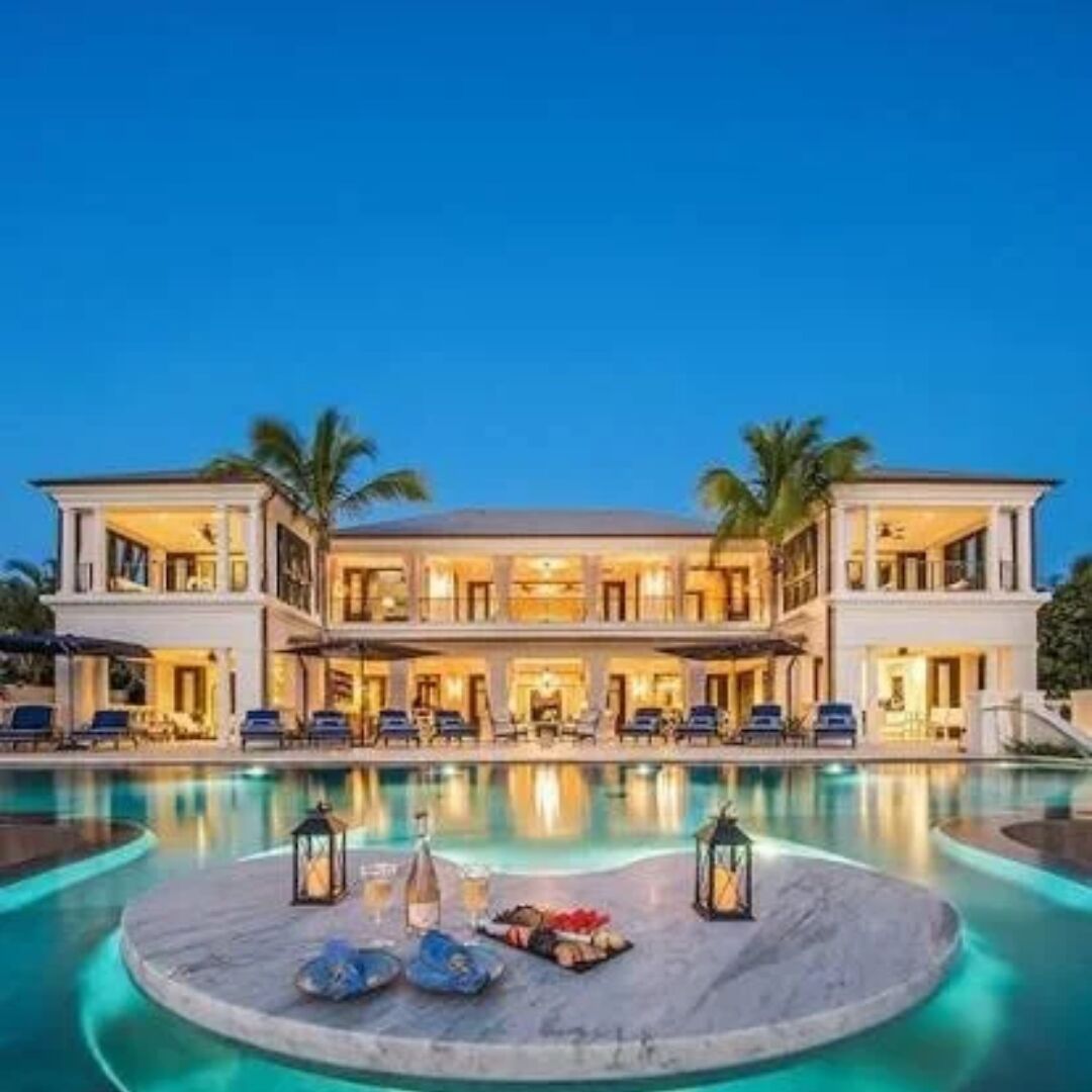 New York, Travel, Top-Rated Luxury Vacation Villas For Unforgettable Stays