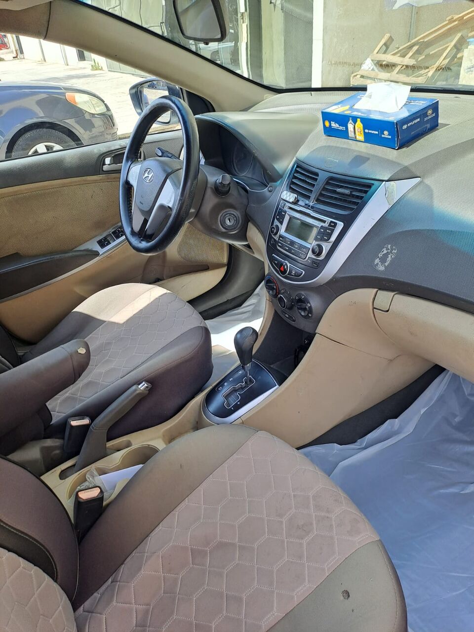 Riyadh, Vehicles, Cars & Trucks , SAR 18000,  Hyundai Accent,  2015,  Automatic,  320000 KM,  ACCENT