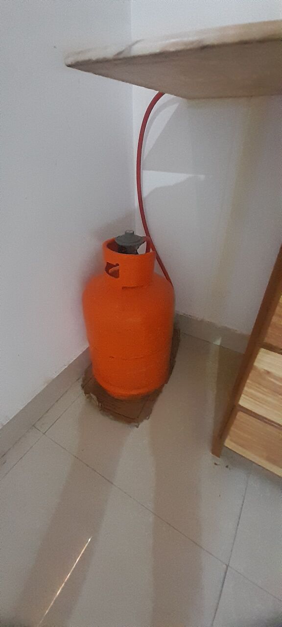 Riyadh, Household Items, SAR 1000,  Refrigerator, Gas Stove And Gas Cylinder Are Available To Sell.