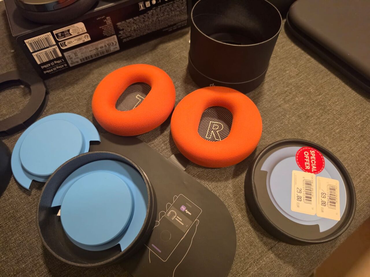 Al Sulaymaniyyah, Electronics, SAR 1200,  Dyson OnTrac&trade; ANC Wireless Headphones