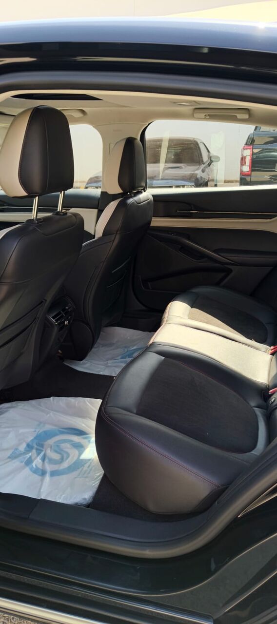 Riyadh, Vehicles, Cars & Trucks , SAR 75000,  Ford Taurus,  2023,  Automatic,  139000 KM,  🚗   Model | Excellent Condition