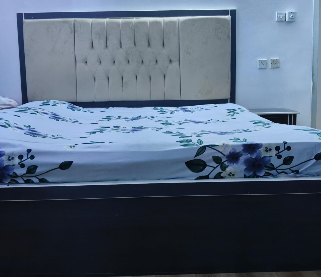 Al Wizarat, Furniture, SAR 900,  Bed Set For Sale In Good Condition