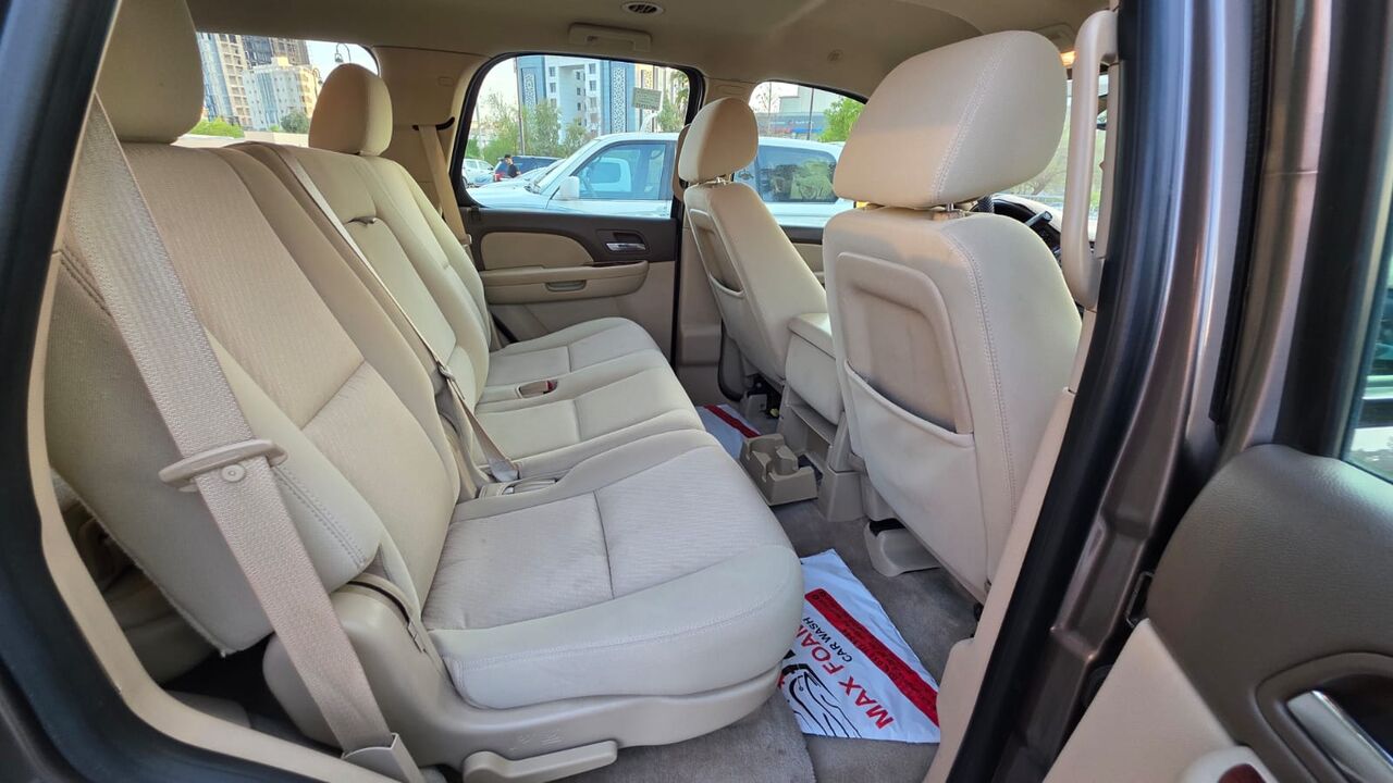 Madinah, Vehicles, Cars & Trucks , SAR 55000,  Gmc Yukon,  2012,  Automatic,  245000 KM,  FOR SALE &ndash;