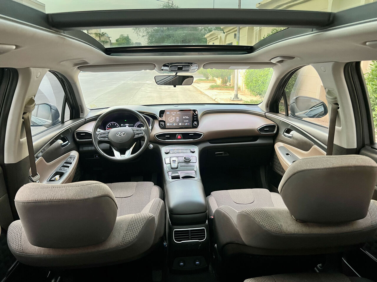 Riyadh, Vehicles, Cars & Trucks , SAR 93000,  Hyundai Santa Fe,  2024,  Automatic,  52988 KM,  Hyundai SantaFE Full Option   2.5L 4 Cylinder All Original Condition