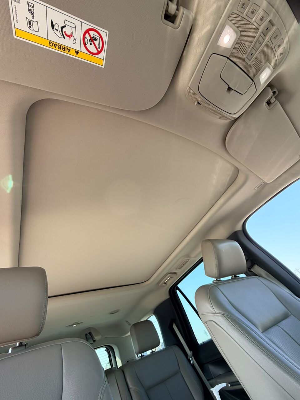 Dammam, Vehicles, Cars & Trucks , SAR 159,  Ford Expedition XLT, 7-Seater Family SUV,  2020,  Automatic,  172700 KM,  FORD EXPEDITION - XLT