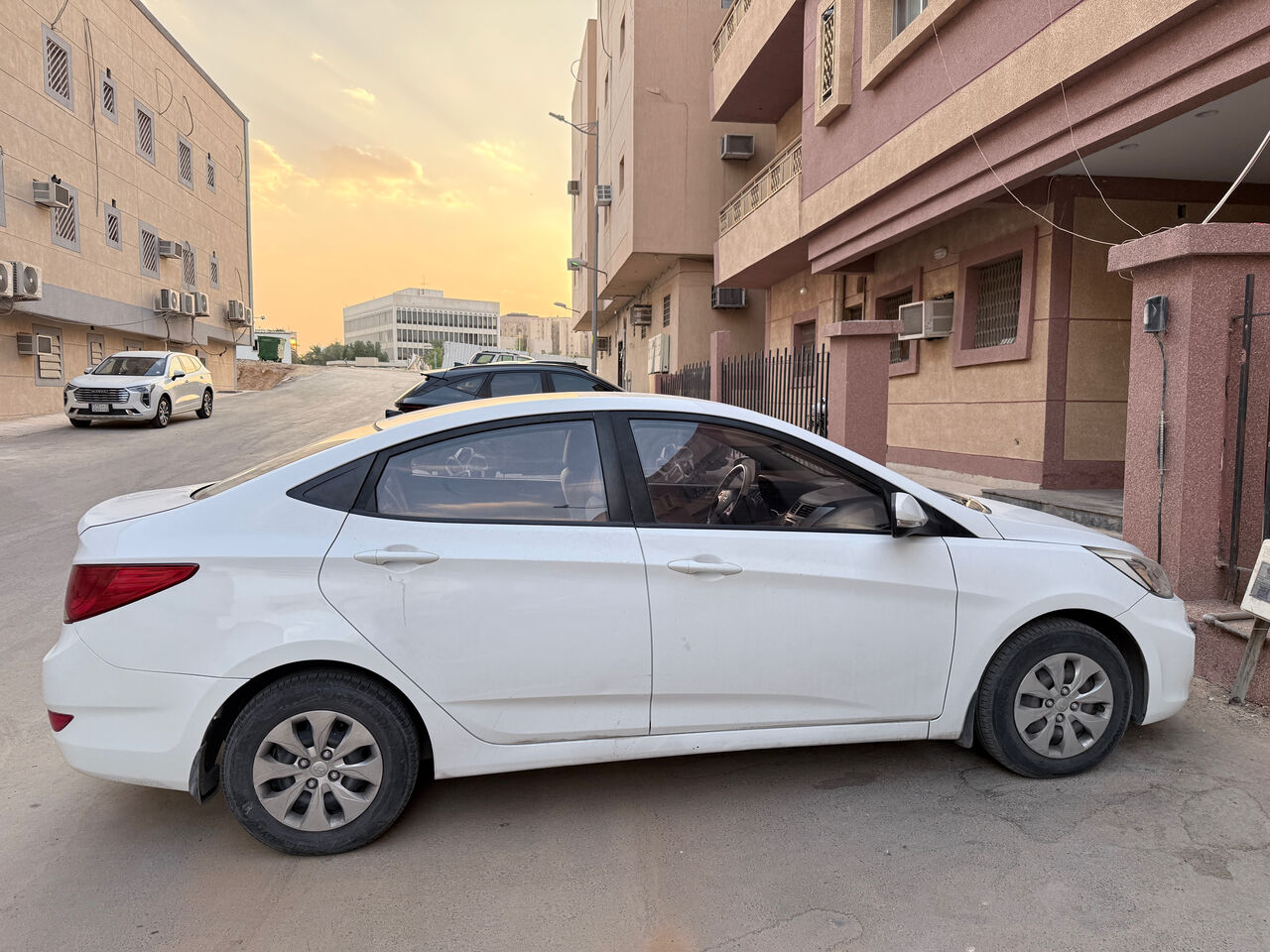 Hara, Vehicles, Cars & Trucks , SAR 26000,  Hyundai Accent,  2018,  Automatic,  173850 KM,  CAR FOR SALE &ndash; EXPECTED PRICE: SAR 26,000