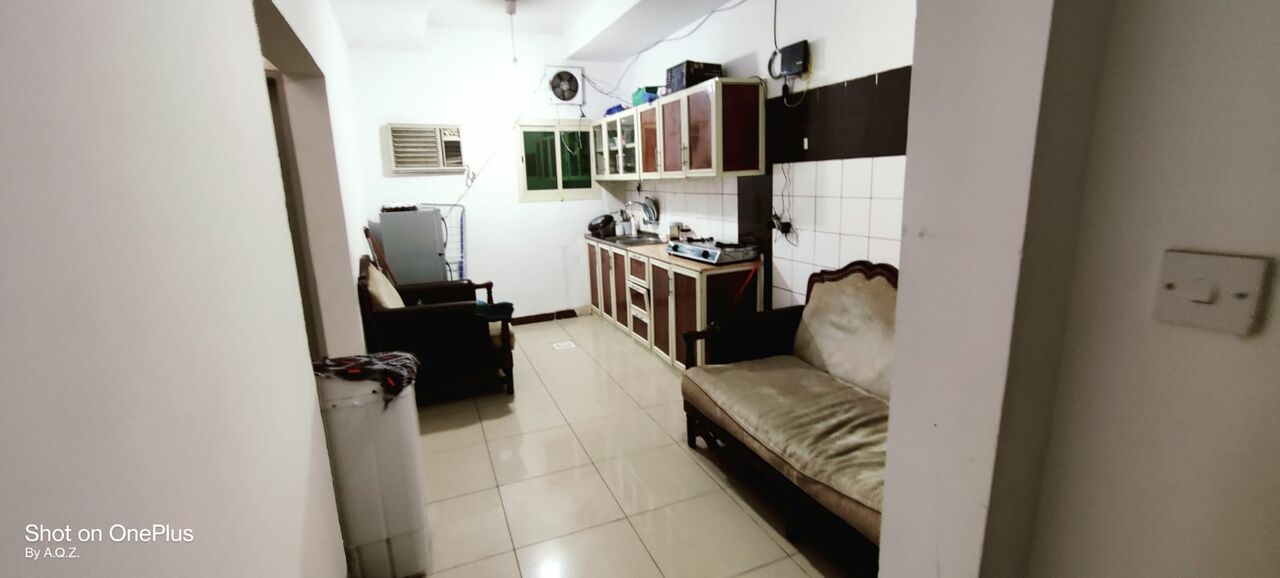 Riyadh, Housing Exchanges, SAR 1000/month,  1 BR,  ROOM FOR RENT