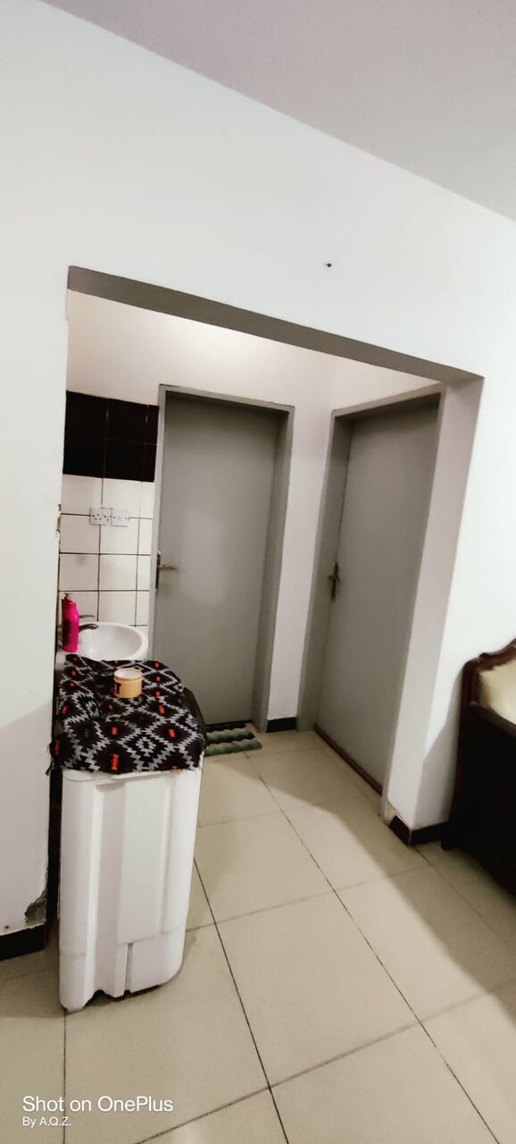Riyadh, Housing Exchanges, SAR 1000/month,  1 BR,  ROOM FOR RENT