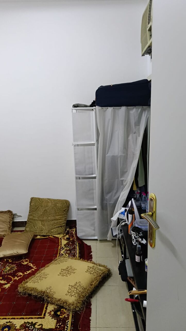 Riyadh, Housing Exchanges, SAR 1000/month,  1 BR,  ROOM FOR RENT