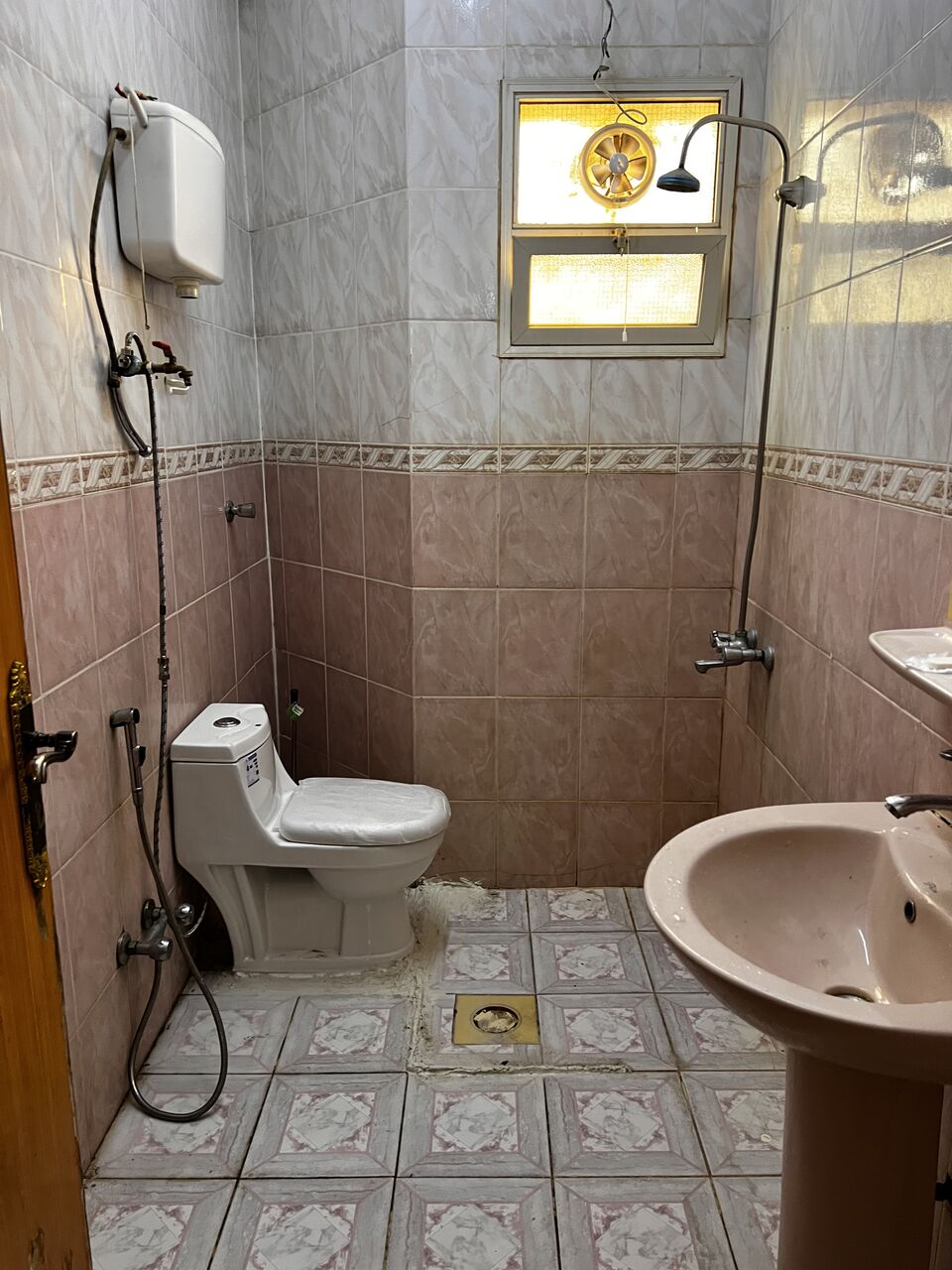 Al Yarmouk, Apartments, Flats, Houses & Villas, SAR 3200/month,  3 BR,  3BHK Furnished Apartment For Rent In Yarmuk Riyadh Exit9