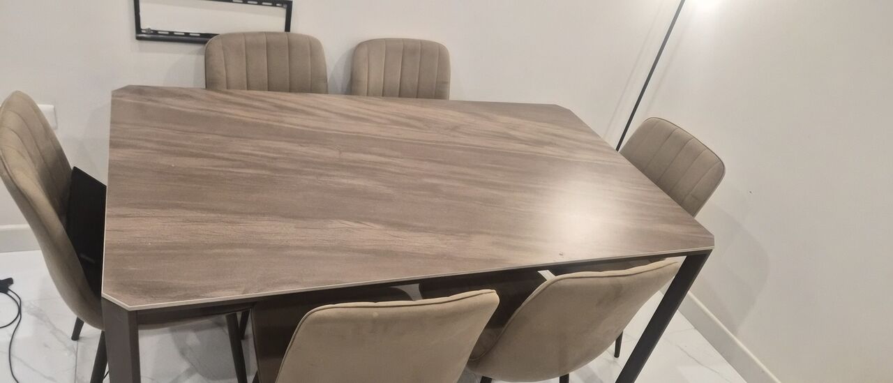 Al Aziziyah, Furniture, SAR 900,  6 Seater Dining Table
