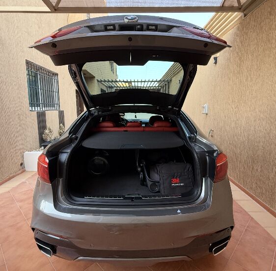 Riyadh, Vehicles, Cars & Trucks , SAR 98000,  BMW X6 2017 M Sport Package,  2017,  Automatic,  180000 KM,