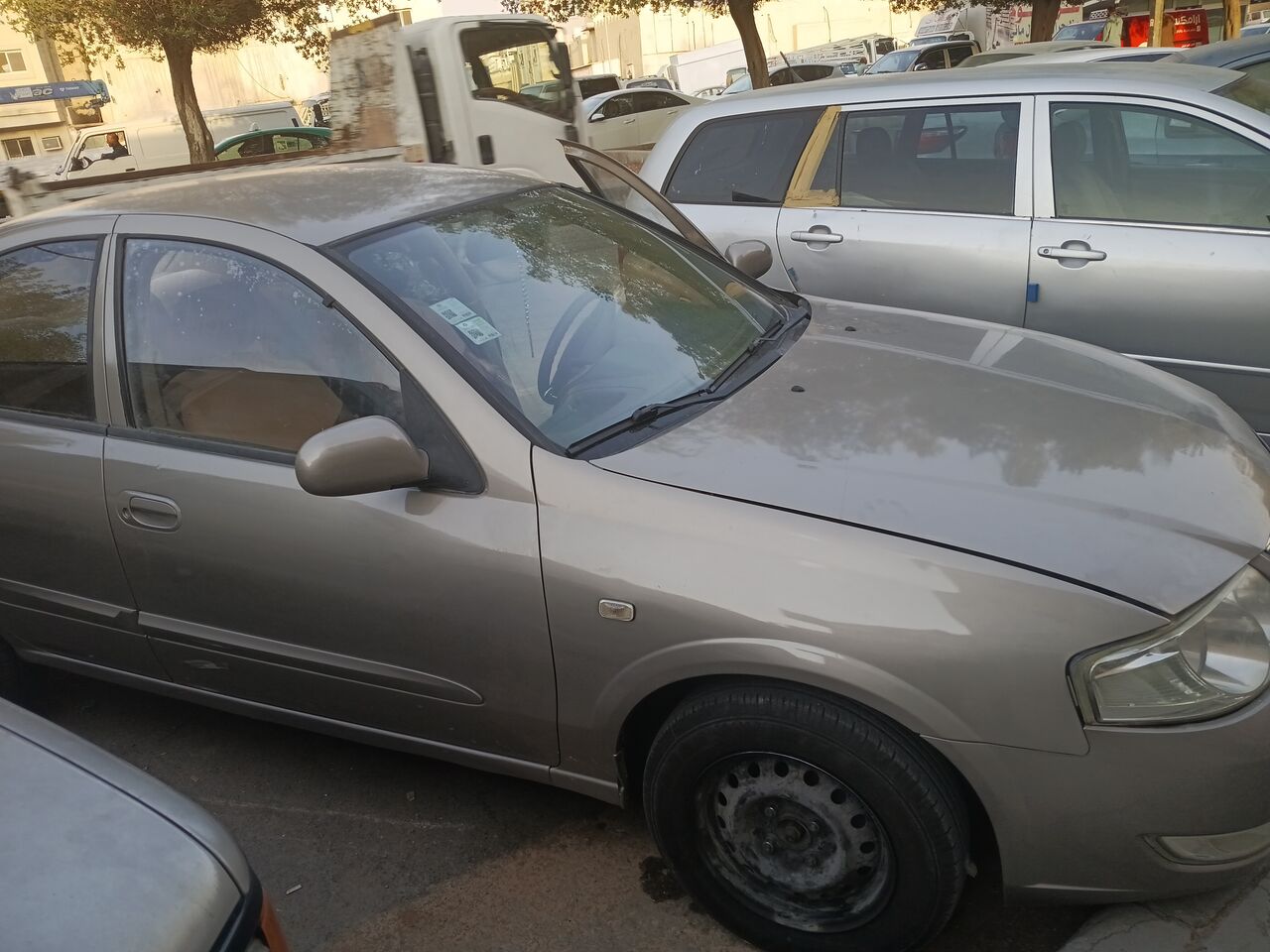 Riyadh, Vehicles, Cars & Trucks , SAR 8500,  Nissan Sunny,  2011,  Manual,  337000 KM,
