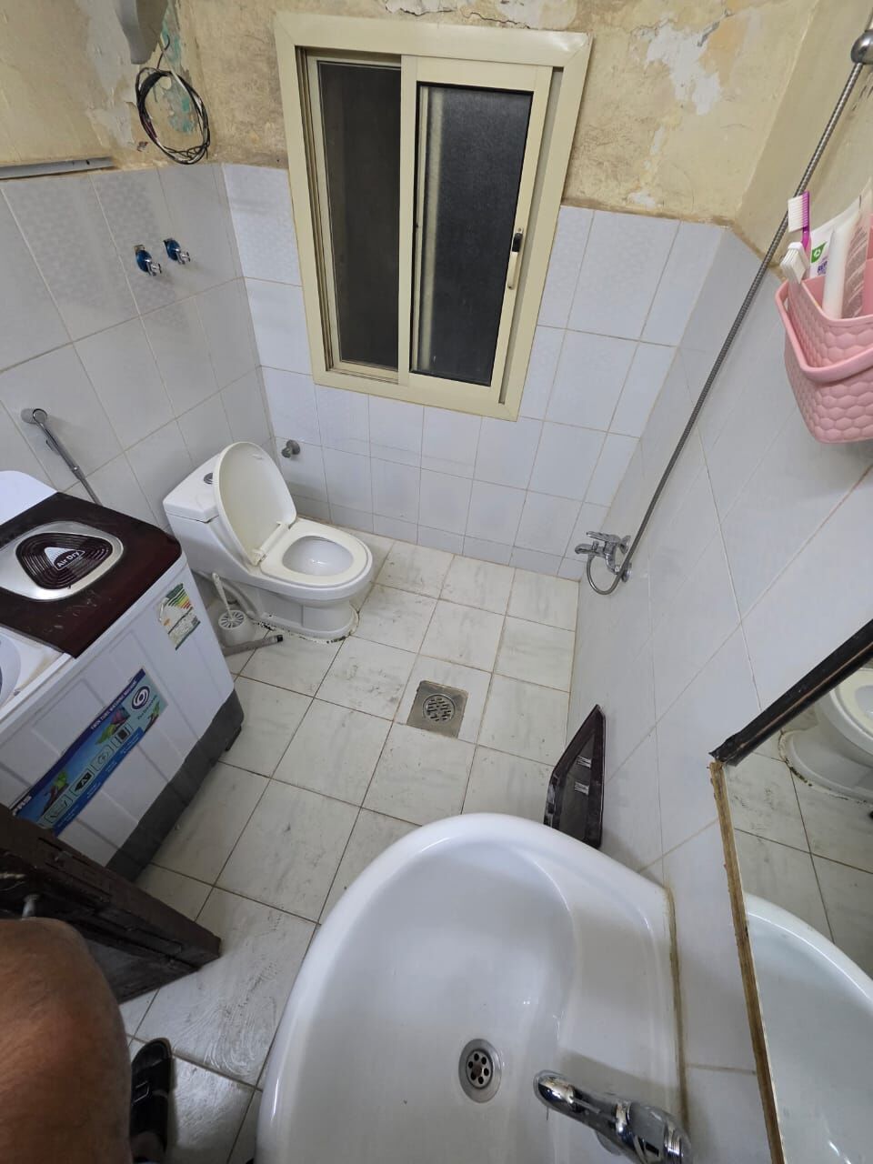 Al Malaz, Rooms for Rent, SAR 1500/month,  Furnished,  A Bachelors Room Available At Malaz Riyadh Situated At Back Side Of Obaid Hospital, Fully