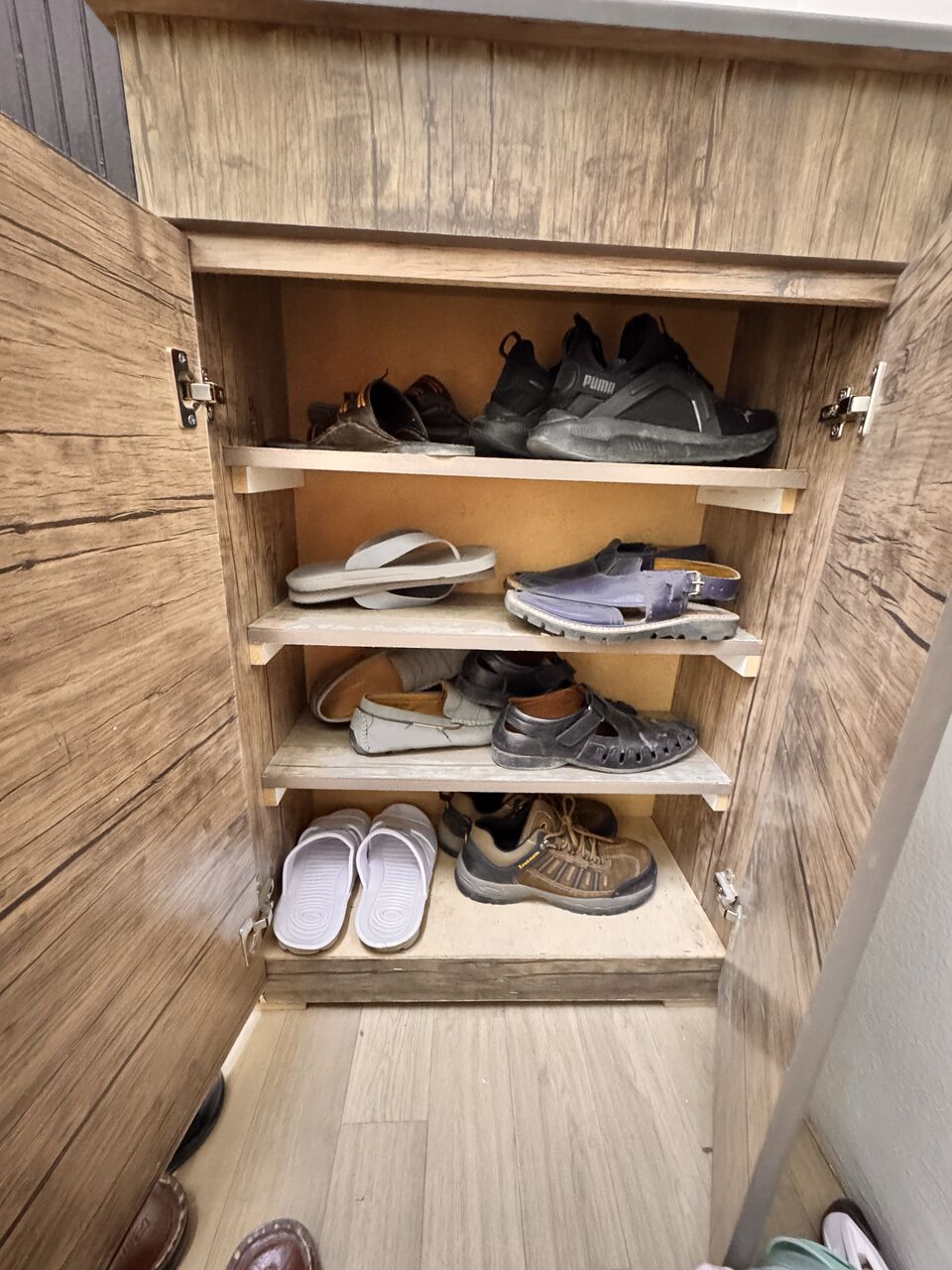 Riyadh, Furniture, SAR 1000,  Urgent Sale Furniture For Immediate Pick Up