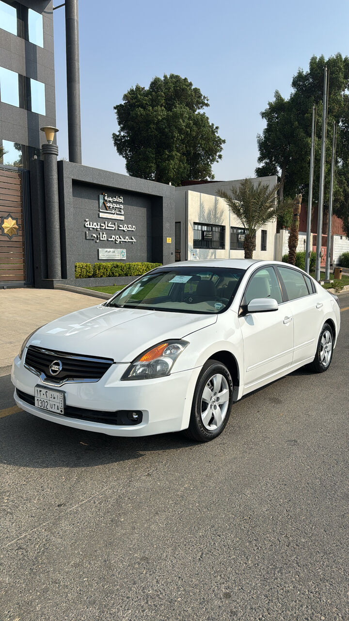 Jeddah, Vehicles, Cars & Trucks , SAR 15000,  Nissan Altima,  2008,  301000 KM,