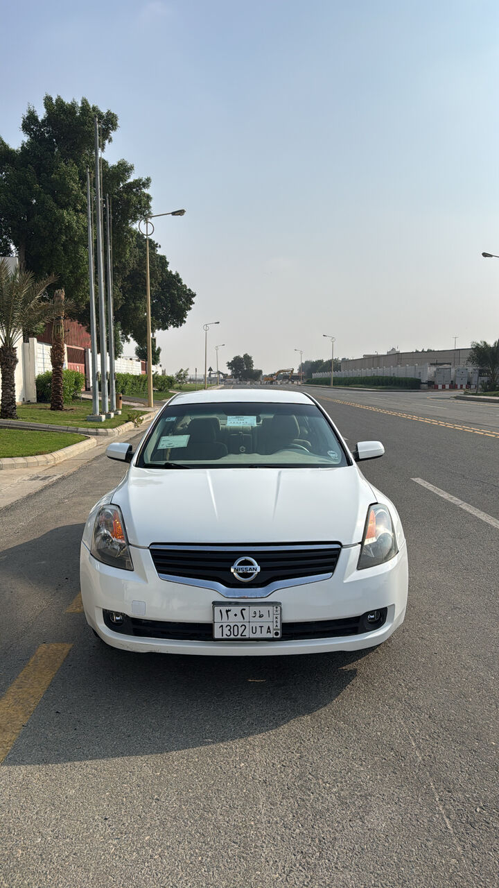 Jeddah, Vehicles, Cars & Trucks , SAR 15000,  Nissan Altima,  2008,  301000 KM,
