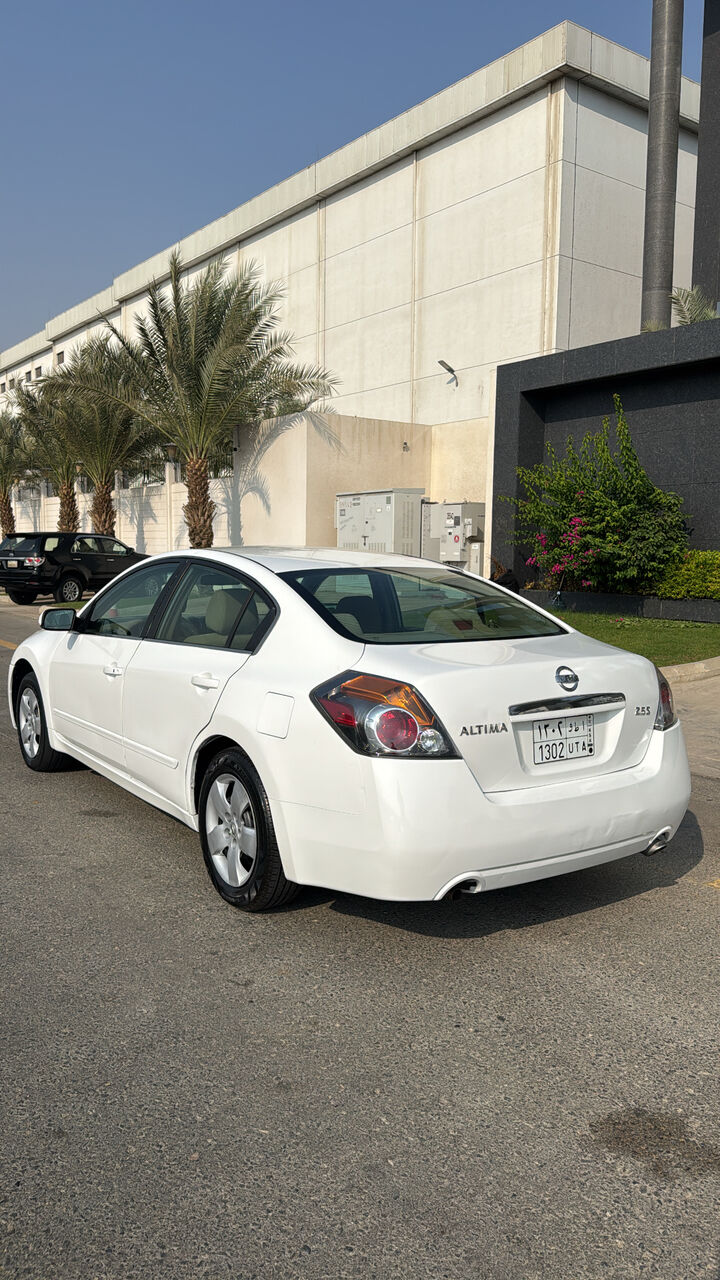 Jeddah, Vehicles, Cars & Trucks , SAR 15000,  Nissan Altima,  2008,  301000 KM,