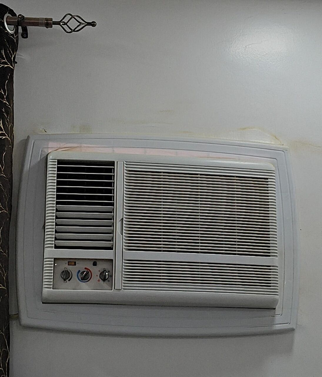 Al Aziziyah, Air Conditioners, SAR 500,  Urgent Selling Fully Conditioned AC.