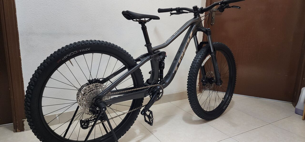 Riyadh, Bicycles, SAR 9000,  Trek Fuel EX 5 Gen 5 (2022) - Full Suspension Mountain Bike