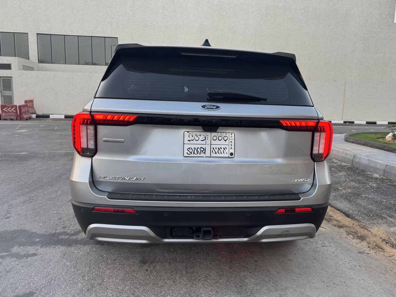 Riyadh, Vehicle Lease Transfer, SAR 175,  FORD EXPLORER (PLATINUM) SAUDI SPECS (4X4)