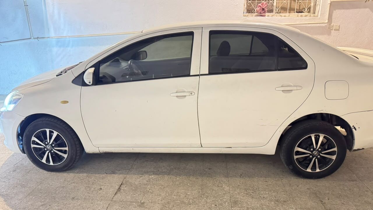 Jeddah, Vehicles, Cars & Trucks , SAR 15000,  Toyota Yaris,  2010,  Automatic,  400600 KM,