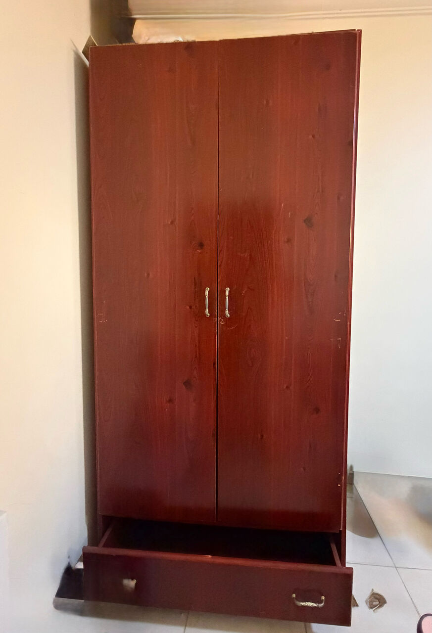 Yanbu, Household Items, SAR 725,  Cupboard And Cot
