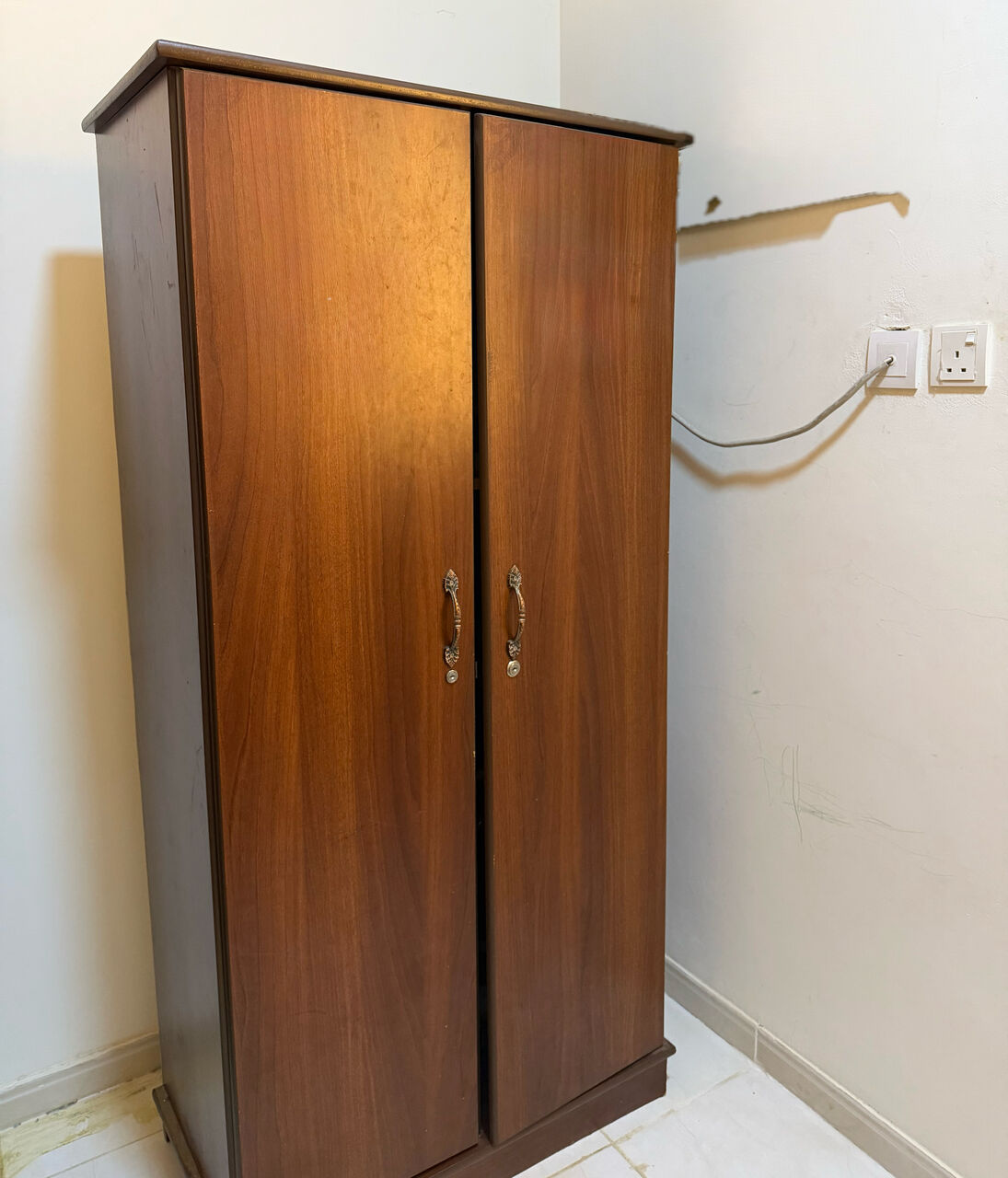 Yanbu, Household Items, SAR 725,  Cupboard And Cot