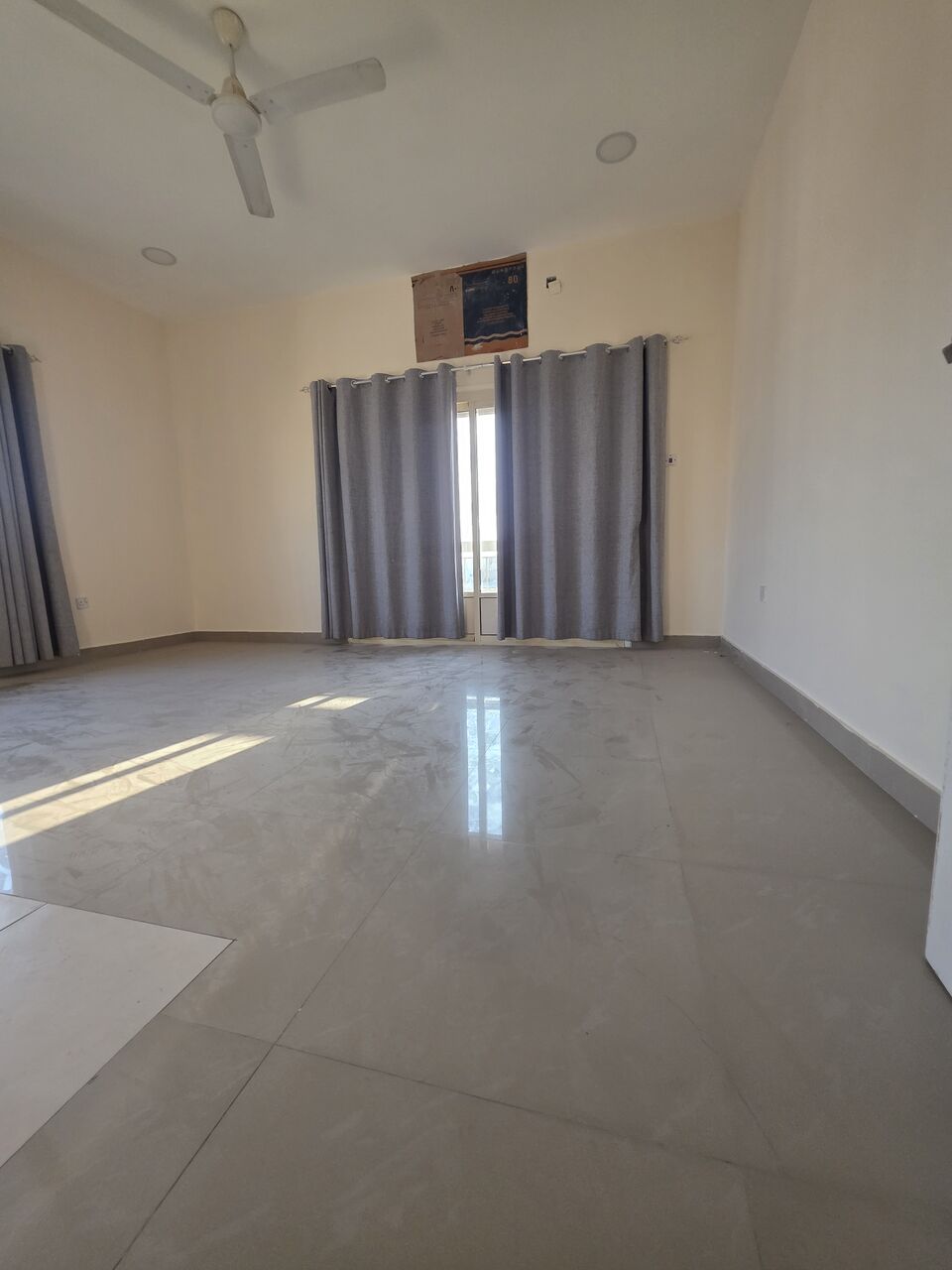 Umm Al Hassam, Apartments, Flats, Houses & Villas, BHD 250/month,  3 BR,  #2BATHROOM Hall Kitchen Without Electricity Balcony Car Parking
