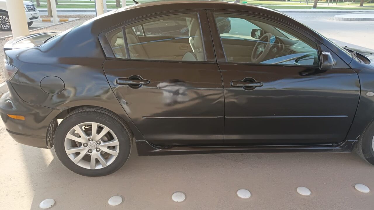 Riyadh, Vehicles, Cars & Trucks , SAR 7500,  Mazda 3,  2009,  Automatic,  356000 KM,  ,  | Sunroof | Only SAR 7,500