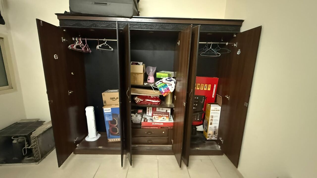Al Thuqbah, Furniture, Urgent Sale: 6-Door Wardrobe & Bed With Mattress + FREE Washing Machine!