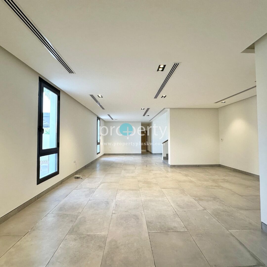 Kuwait City, Villas, KWD 1400,  Triplex Villa For Rent In Abu Al Hassaniya