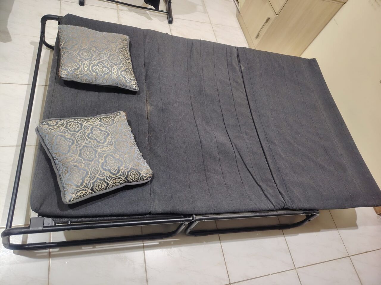 Dammam, Furniture, SAR 100,  Sofa For Sale