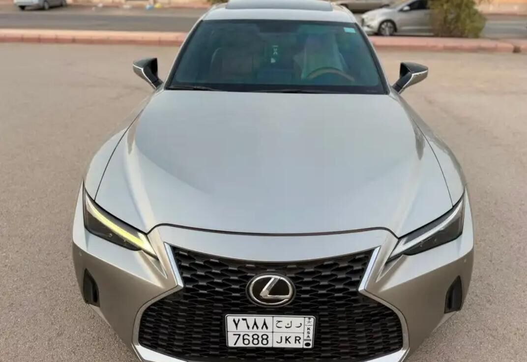Riyadh, Vehicles, Cars & Trucks , SAR 185000,  LEXUS IS350,  2024,  Automatic,  19000 KM,  FULL OPTION  E