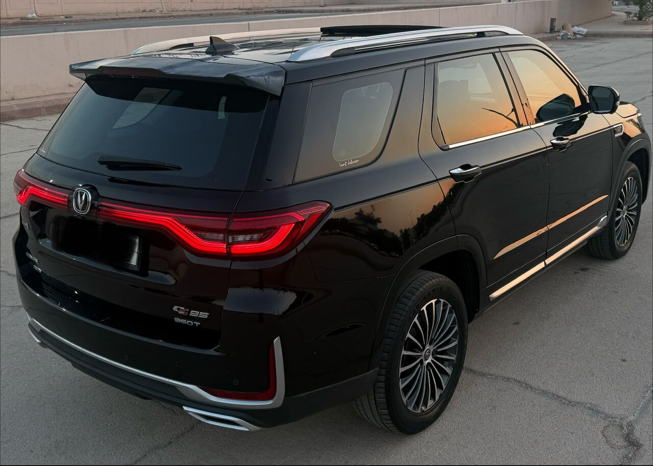 Riyadh, Vehicles, Cars & Trucks , SAR 49,  Changan CS95,  2023,  Automatic,  130000 KM,  Riyadh.swidi