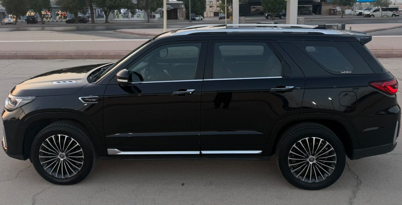 Riyadh, Vehicles, Cars & Trucks , SAR 49,  Changan CS95,  2023,  Automatic,  130000 KM,  Riyadh.swidi