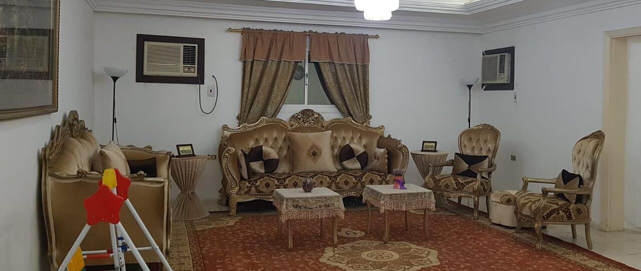 Jeddah, Household Items, SAR 1250,  Turkish Sofa Set And 2 A/C