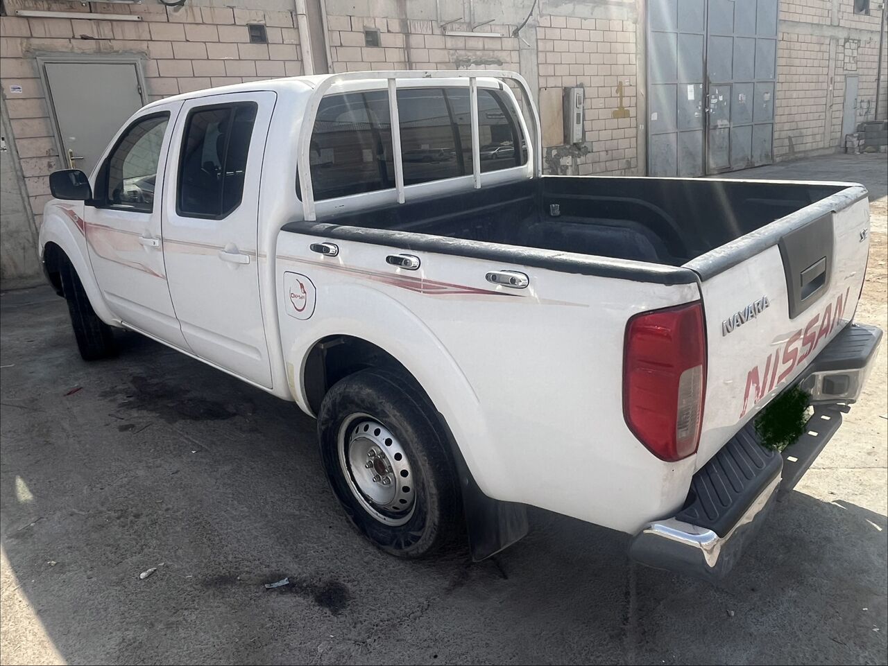 Riyadh, Vehicles, Cars & Trucks , SAR 25000,  Nissan Navara Pickup,  2014,  Manual,  380 KM,