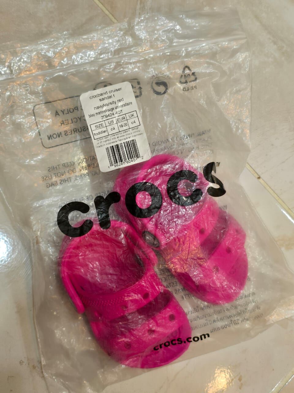 Jeddah, Baby & Kid Stuff, SAR 90,  New Crocs Toddlers Size 19-20 With 4 Jibbitz Charms