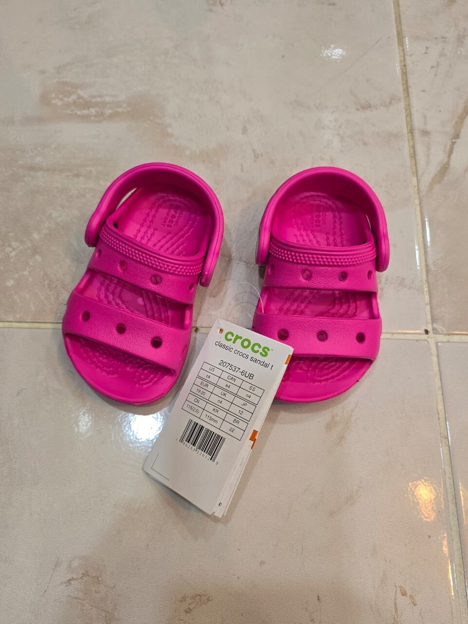 Jeddah, Baby & Kid Stuff, SAR 90,  New Crocs Toddlers Size 19-20 With 4 Jibbitz Charms