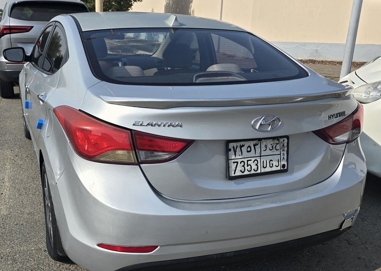 Al Ameer Fawwaz Junobi, Vehicles, Cars & Trucks , SAR 22000,  Hyundai Elantra 2015 Automatic,  2015,  Automatic,  300 KM,   Transmission