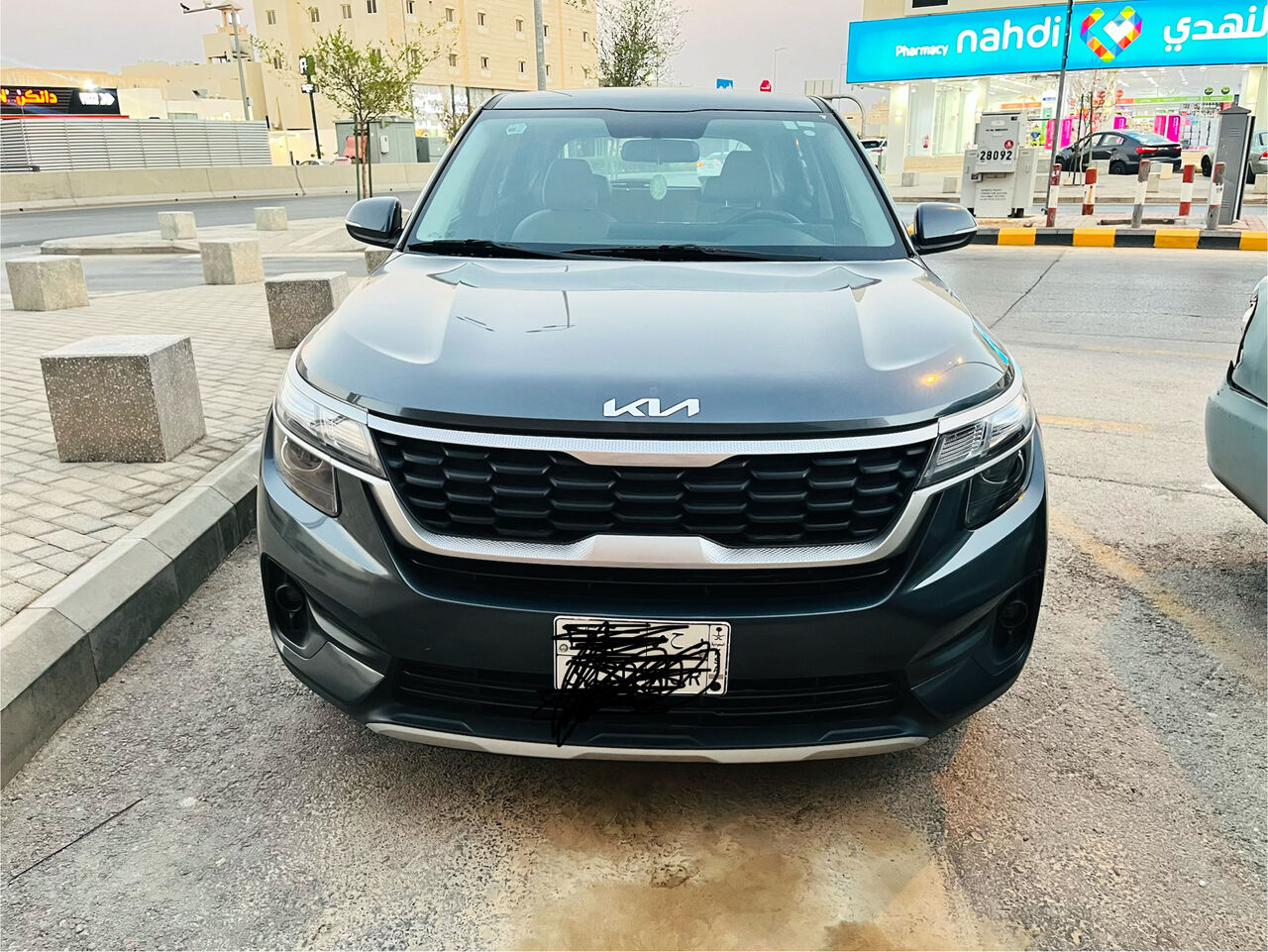 Riyadh, Vehicles, Cars & Trucks , SAR 49000,  Kia Seltos,  2023,  Automatic,  90000 KM,   LX  For Sale