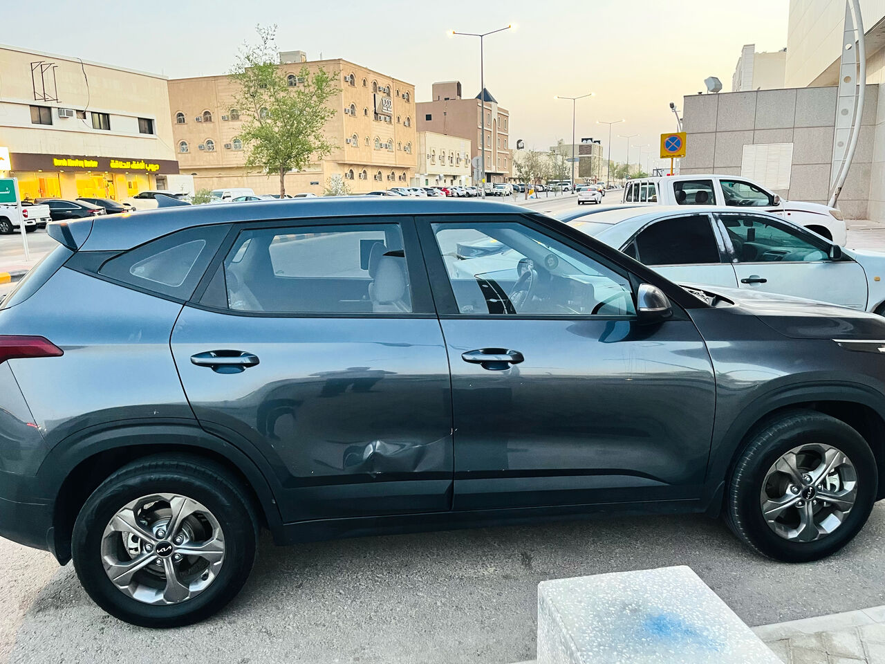 Riyadh, Vehicles, Cars & Trucks , SAR 49000,  Kia Seltos,  2023,  Automatic,  90000 KM,   LX  For Sale