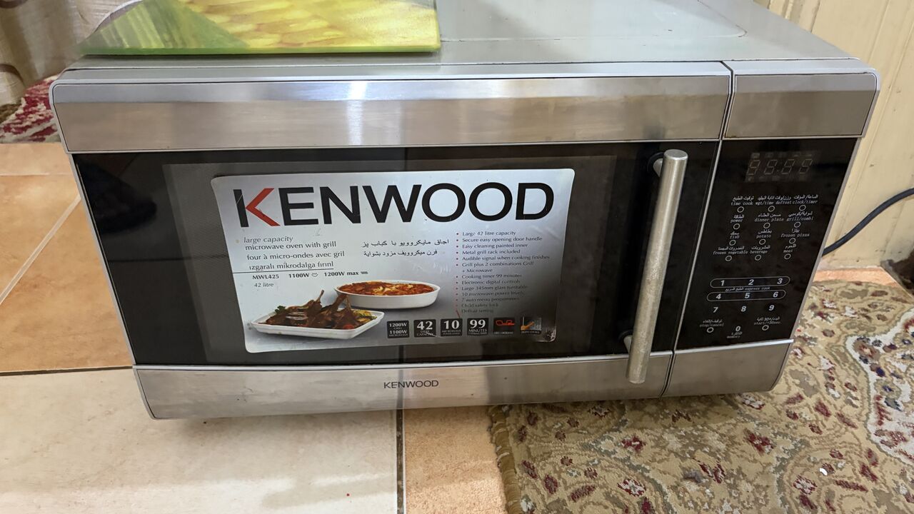 Jeddah, Appliances, SAR 400,  Kenwood Microwave Oven 42 Ltrs In Excellent Condition