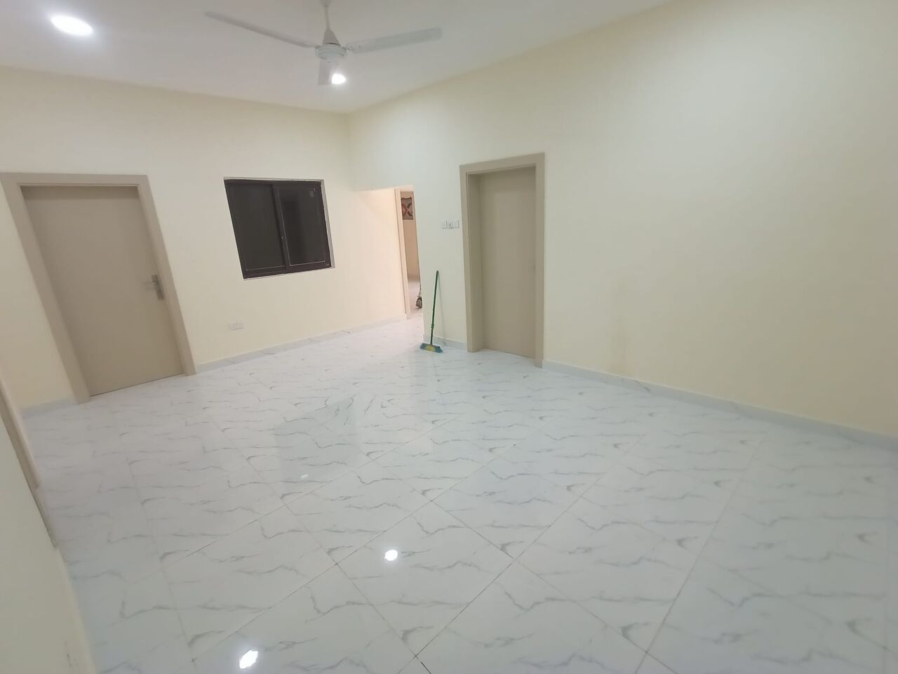 Gudaibiya, Apartments, Flats, Houses & Villas, 4 Bedroom / 2 Bathroom / Big Close Kitchen / 350 BD / With EWA