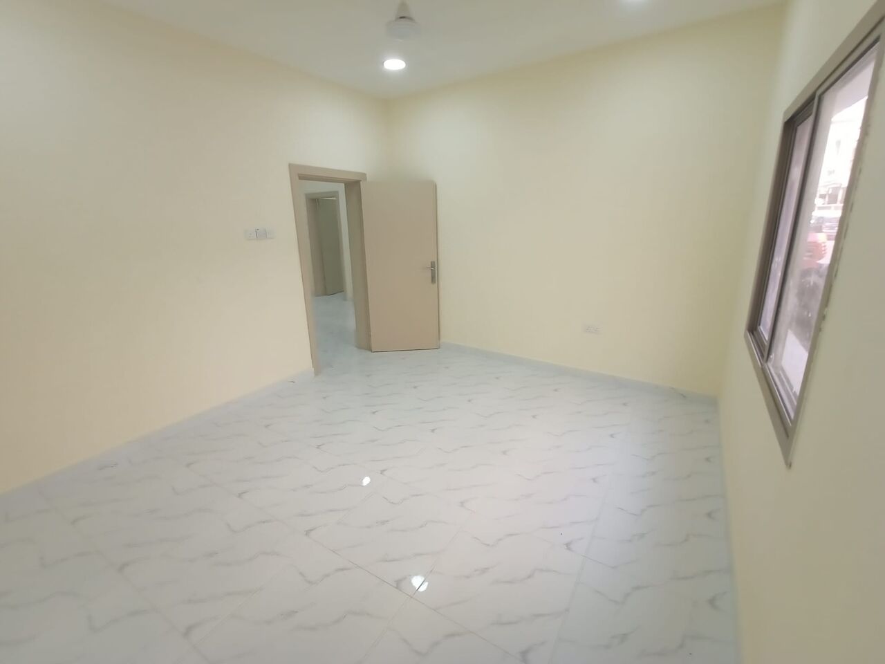 Gudaibiya, Apartments, Flats, Houses & Villas, 4 Bedroom / 2 Bathroom / Big Close Kitchen / 350 BD / With EWA