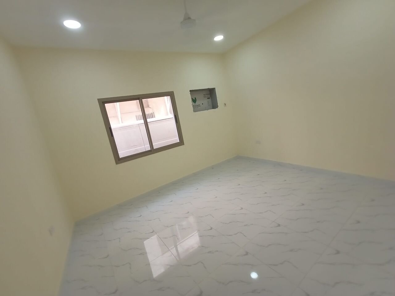 Gudaibiya, Apartments, Flats, Houses & Villas, 4 Bedroom / 2 Bathroom / Big Close Kitchen / 350 BD / With EWA
