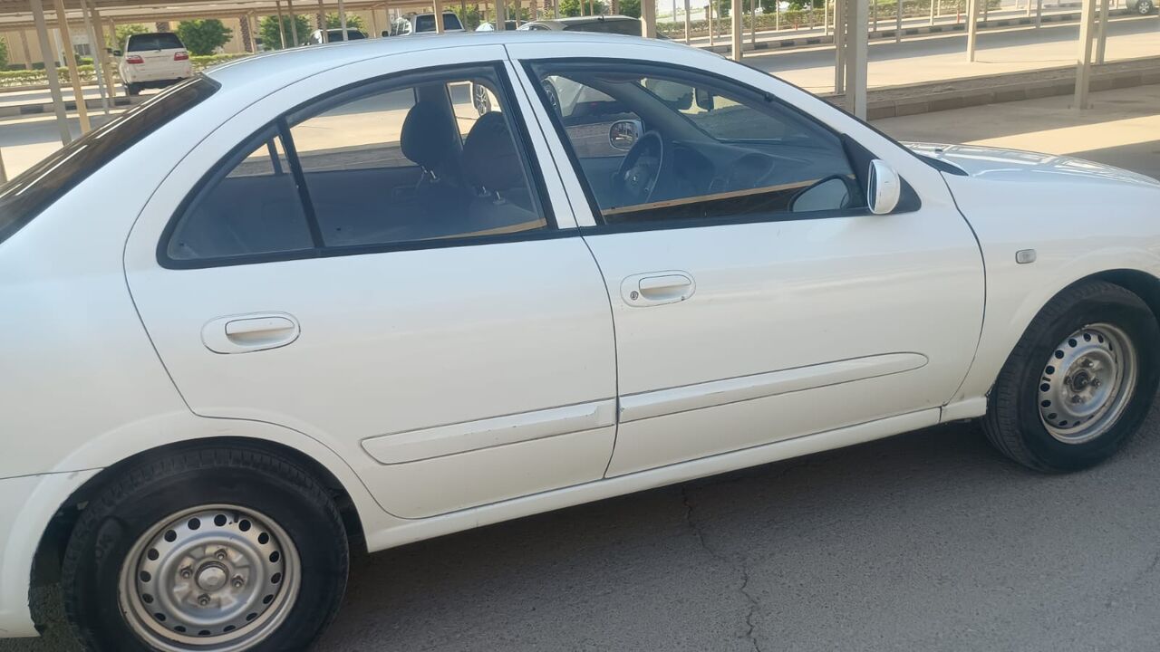 Riyadh, Vehicles, Cars & Trucks , SAR 12000,  Nissan  Sunny   (Made In Japan),  2009,  Manual,  495000 KM,  For Sale Nissan Sunny  Model  Transmission Car